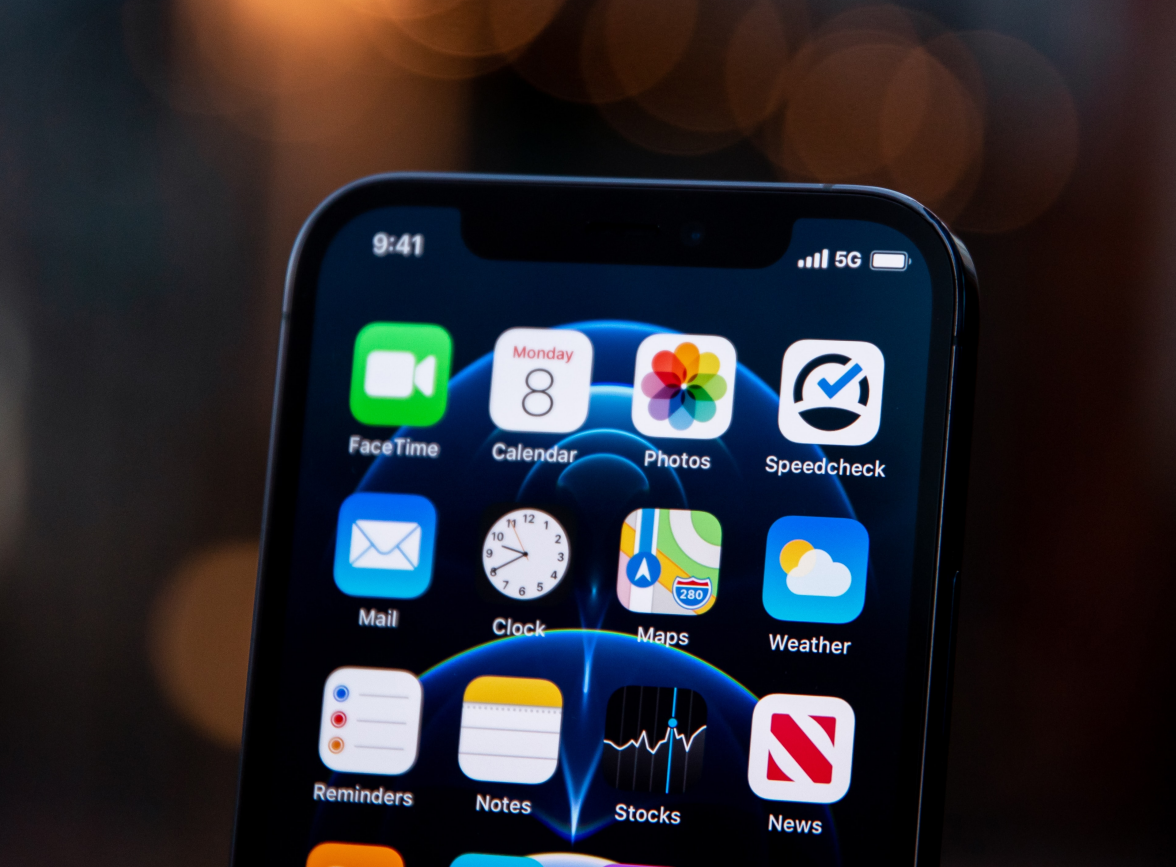 河南苹果手机维修分享为什么 iPhone 12 在冬季会自动关机 
